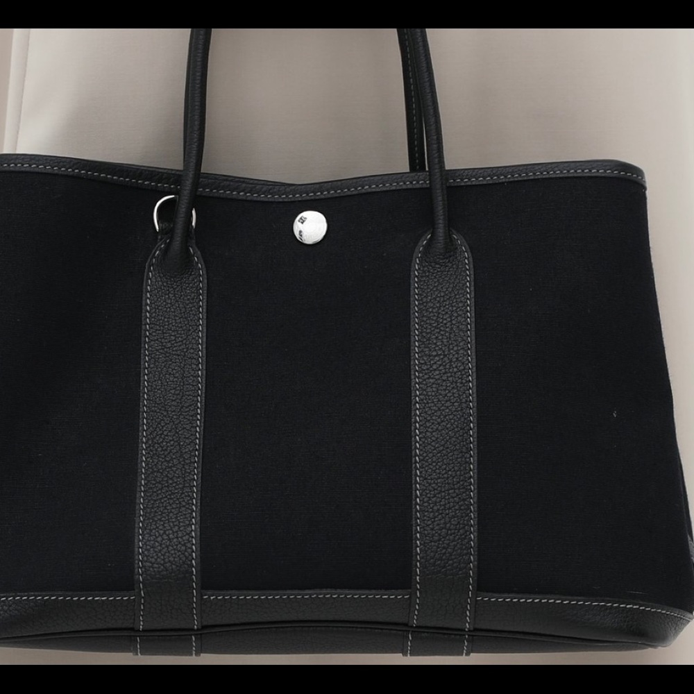 ISO Hermes Garden Party 30